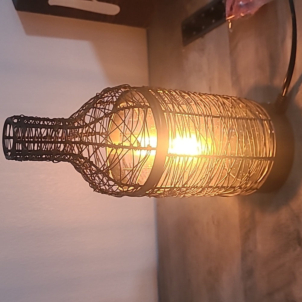 Scentsy Vino Wire Wrapped Wax Warmer